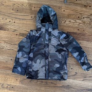 Columbia Kids Puffer Jacket - Black and Gray Camo-Small
